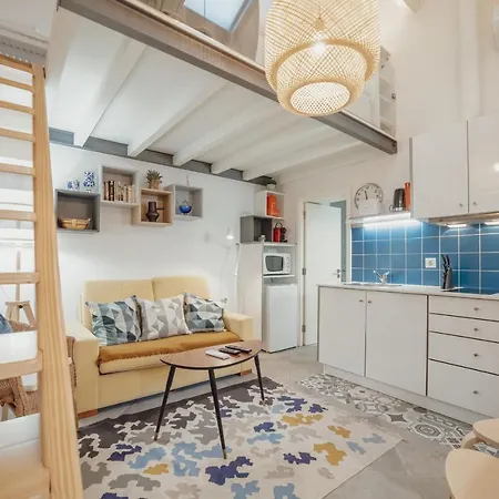 Mezzanine Stylish By Vacationy * ポルト