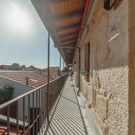 Mezzanine Stylish By Vacationy アパート ポルト