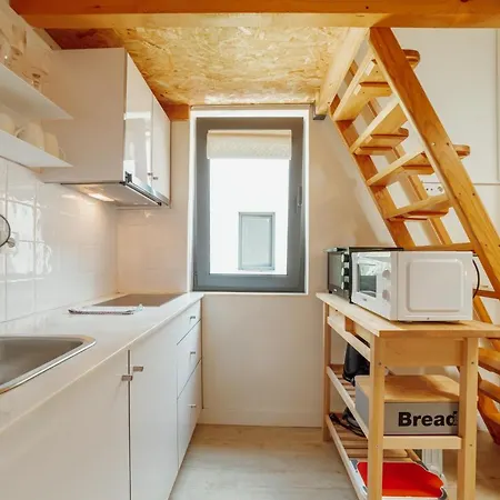 アパート Mezzanine Stylish By Vacationy ポルト