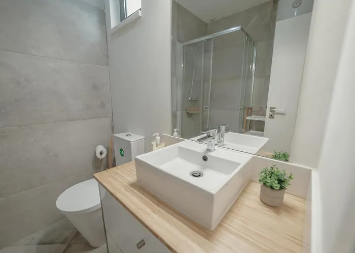 Mezzanine Stylish By Vacationy * 포르투