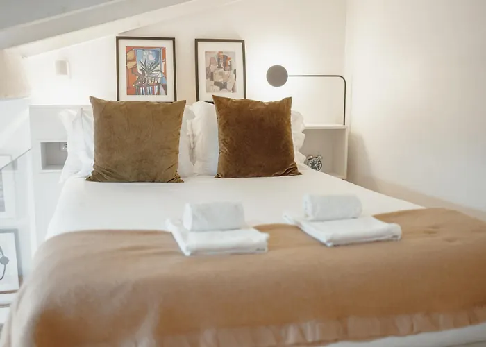 Mezzanine Stylish By Vacationy * Porto