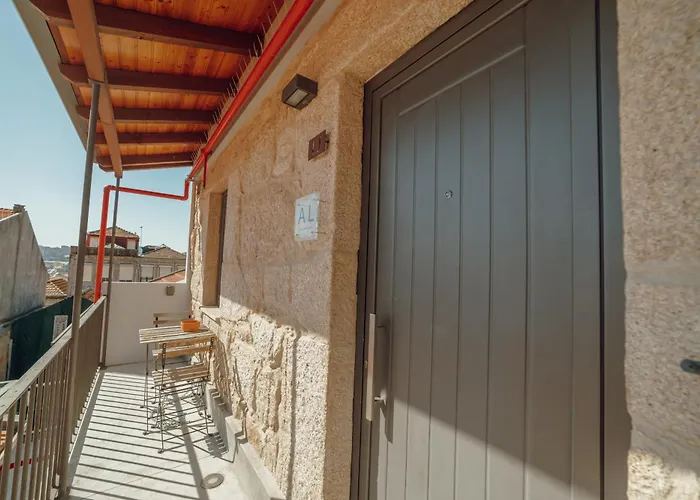 Mezzanine Stylish By Vacationy * Πόρτο