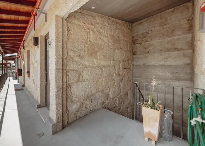 Mezzanine Stylish By Vacationy Apartman *