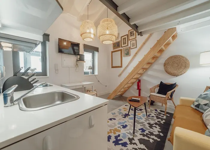 Mezzanine Stylish By Vacationy * Porto