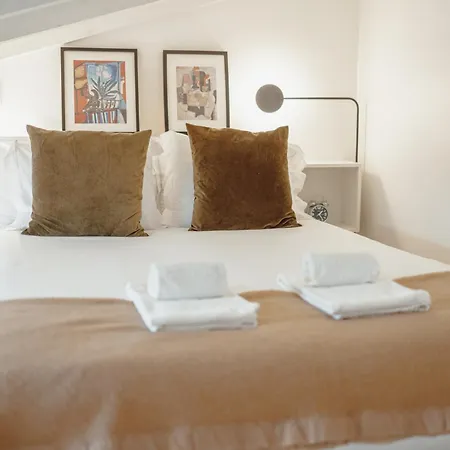 Mezzanine Stylish By Vacationy * 波尔图